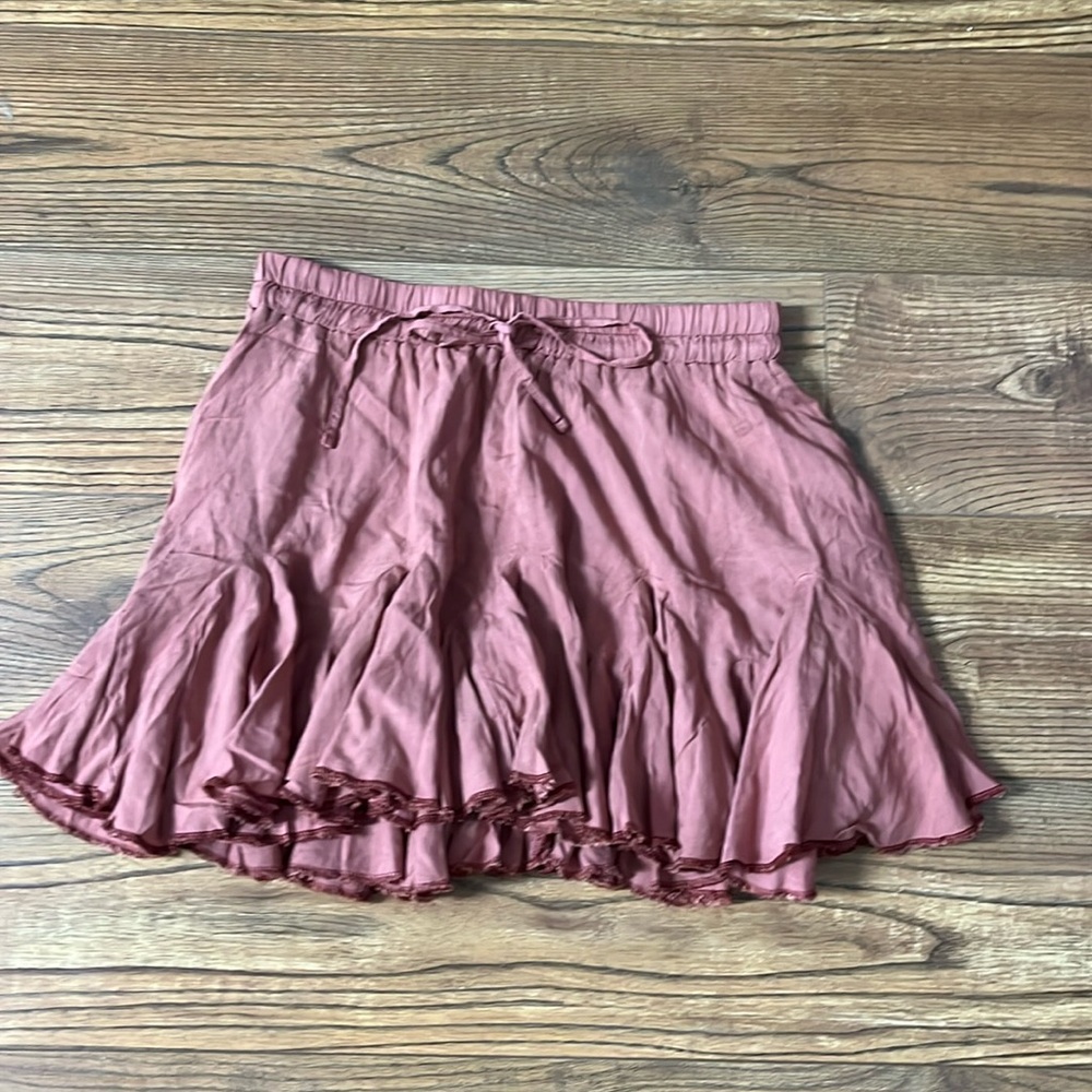 Aeropostale pink ruffle skirt